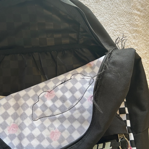 VANS Checkered and Rose OFF THE WALL Backpack - Picture 3 of 7